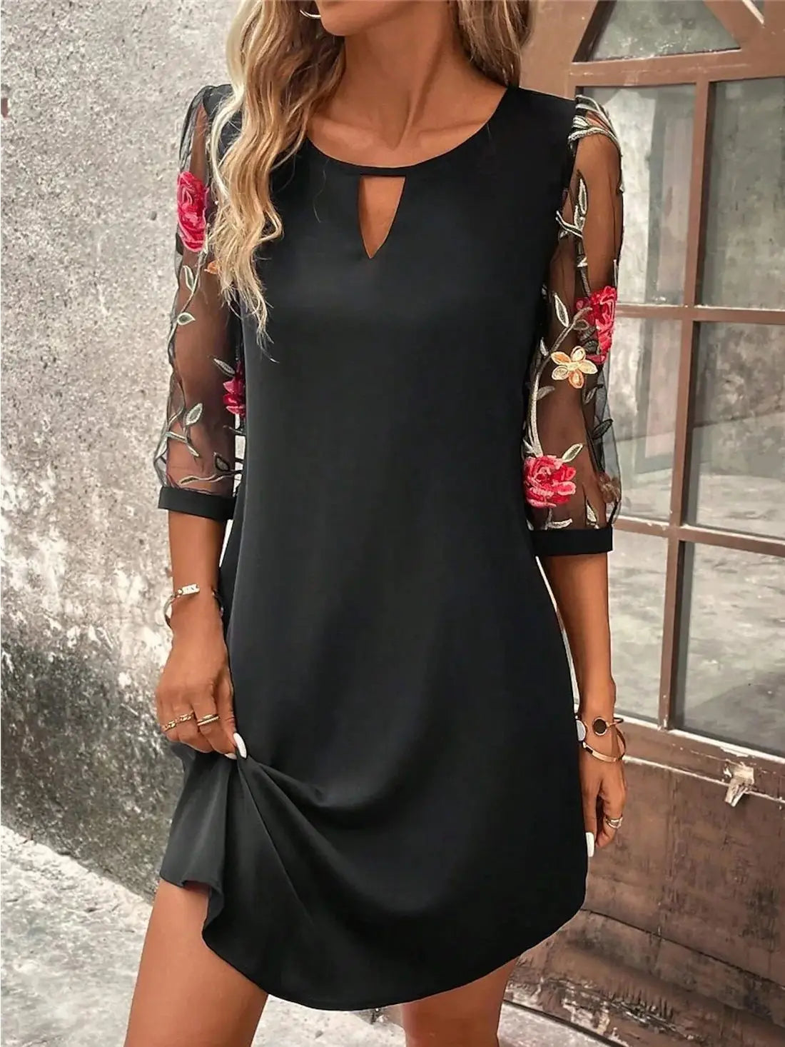 MARTHA | Kleid mit Stickerei